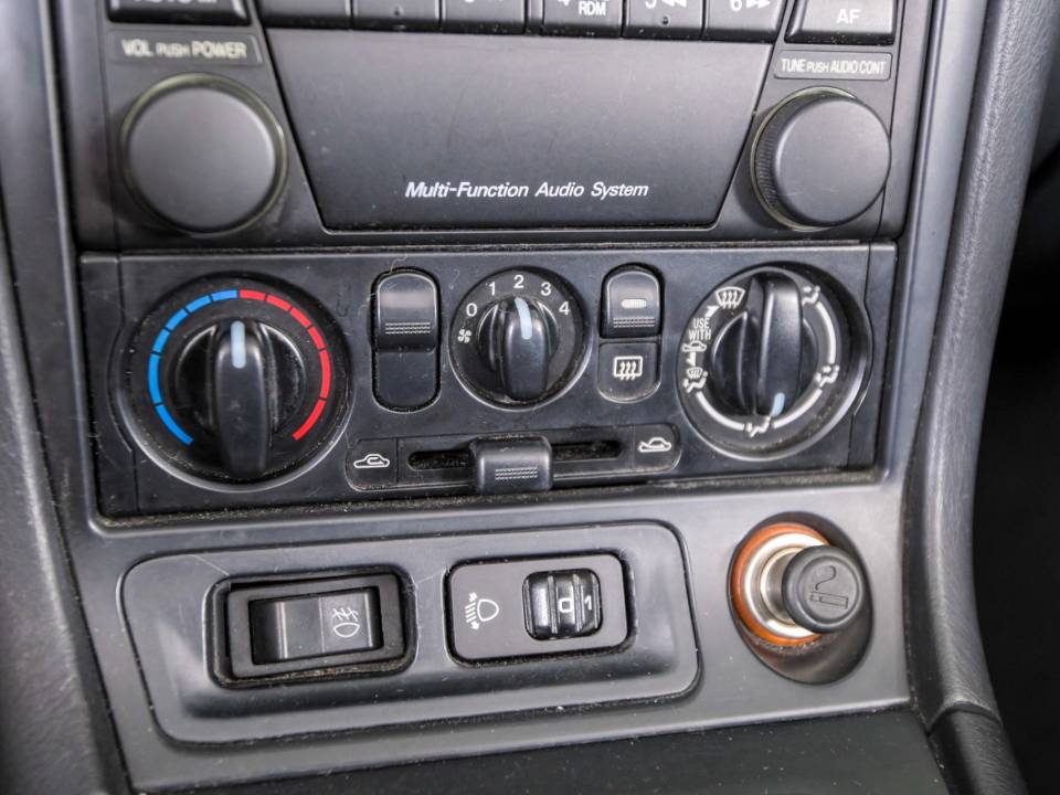 Image 30/50 of Mazda MX 5 (2003)