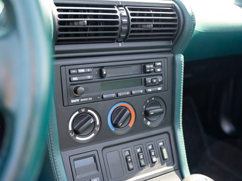 Bild 31/39 von BMW Z3 1.8 (1998)
