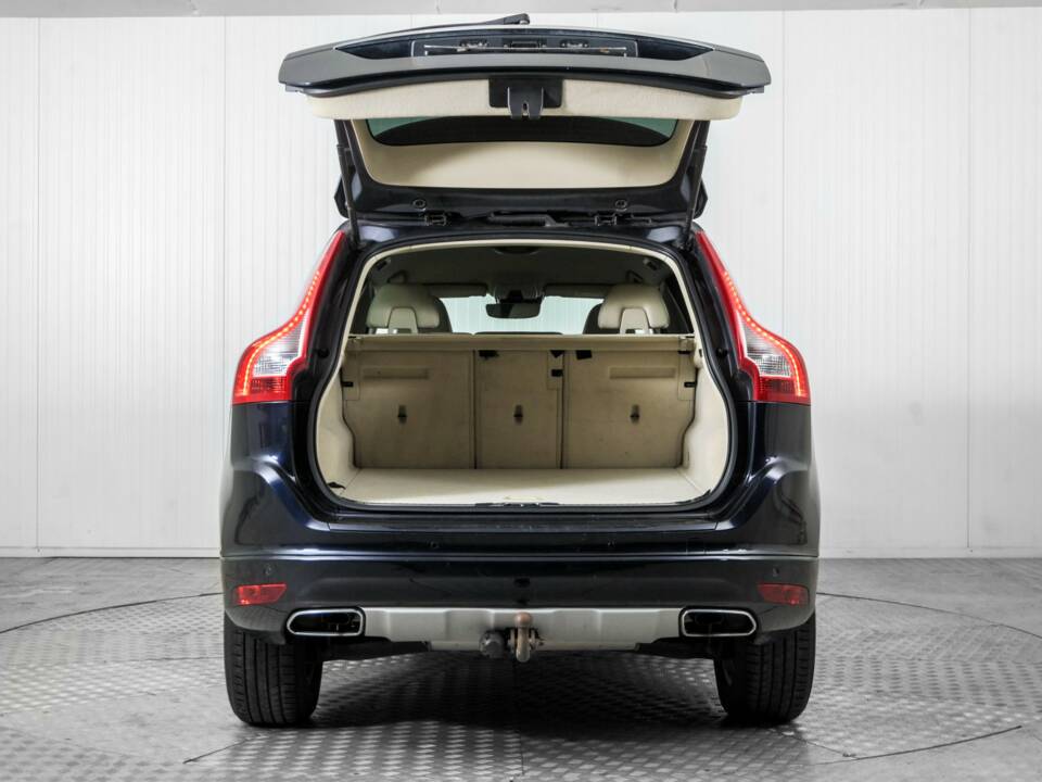 Image 43/50 de Volvo XC60 D3 (2017)