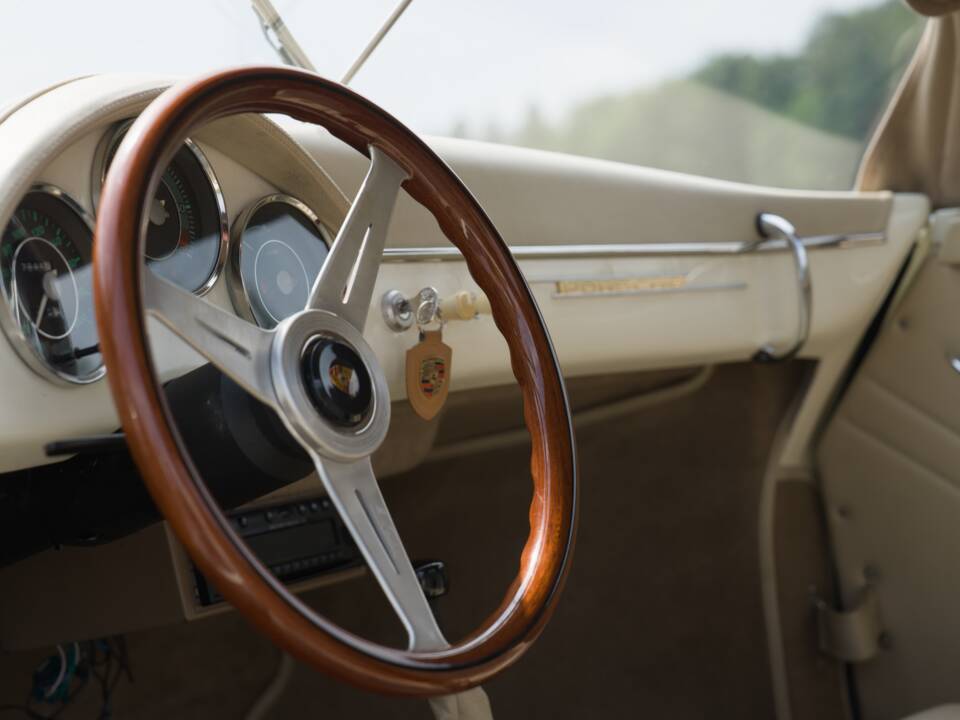 Immagine 35/49 di RCH Replicar Hellas 356 Speedster Sport (1973)