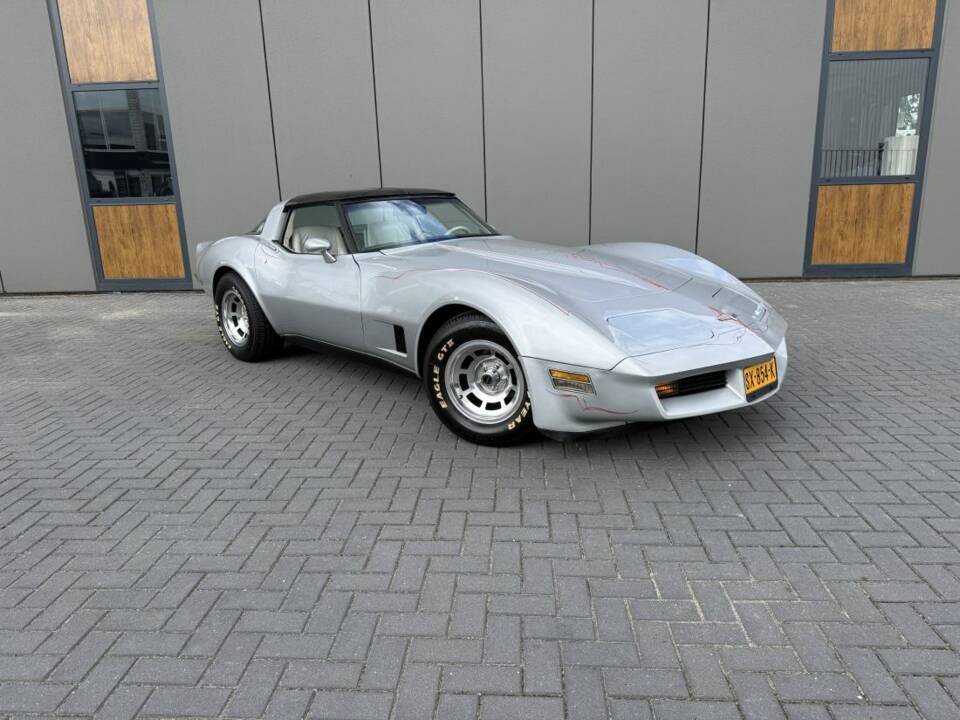 Immagine 1/18 di Chevrolet Corvette Sting Ray (1980)