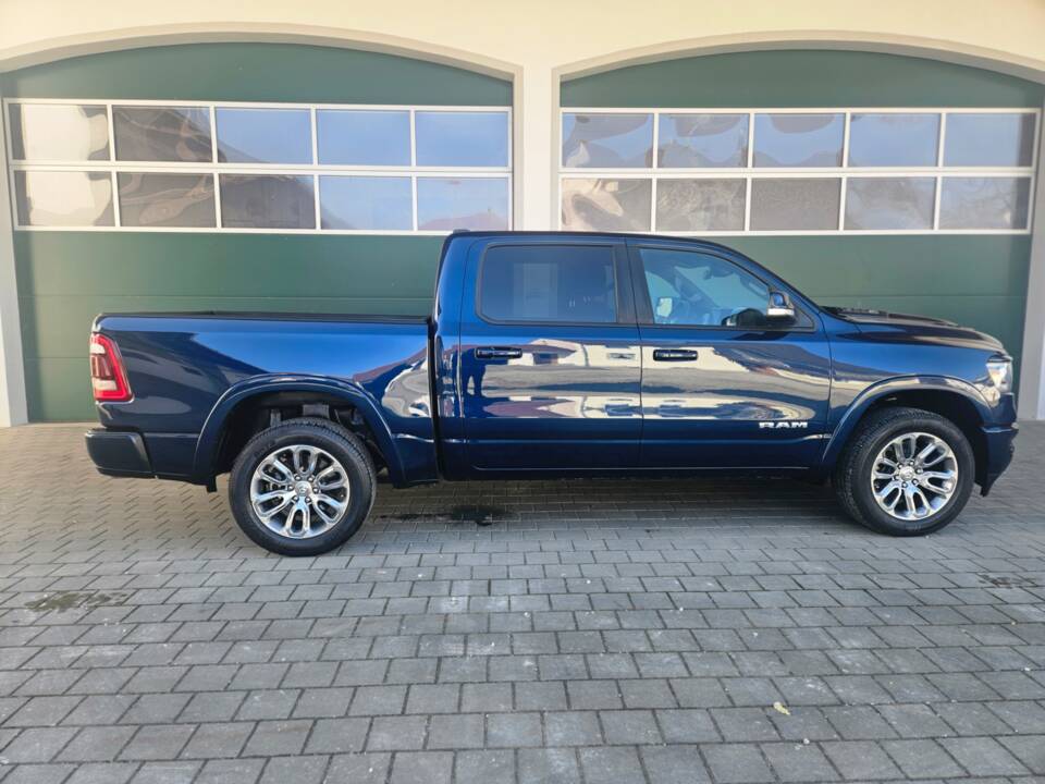 Image 14/69 of Dodge Ram 1500 (2022)