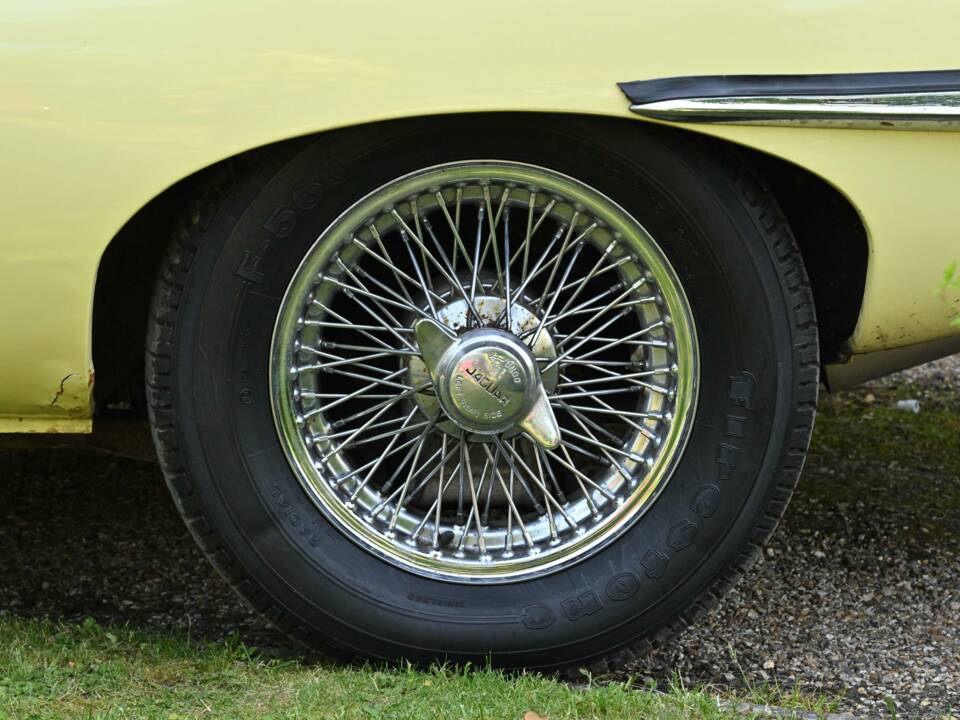 Bild 9/39 von Jaguar E-Type (2+2) (1970)
