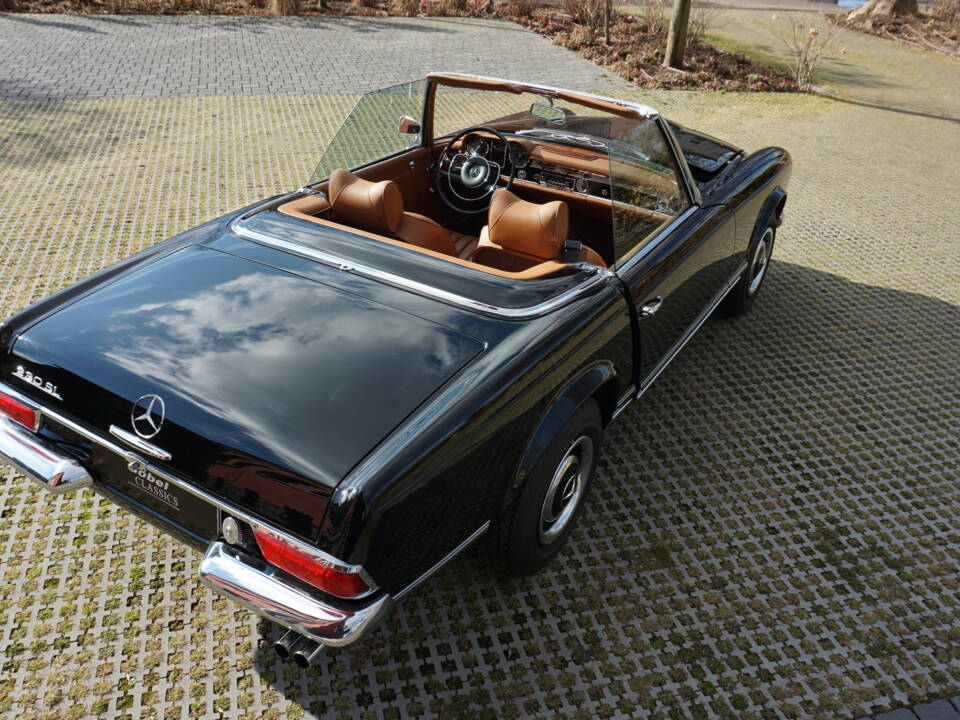 Image 6/29 of Mercedes-Benz 230 SL (1965)