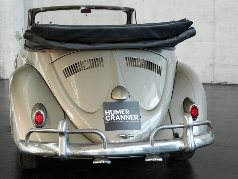 Bild 18/50 von Volkswagen Käfer 1200 Cabriolet (1957)