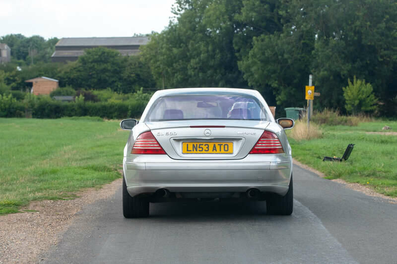 Imagen 21/50 de Mercedes-Benz CL 600 (2003)