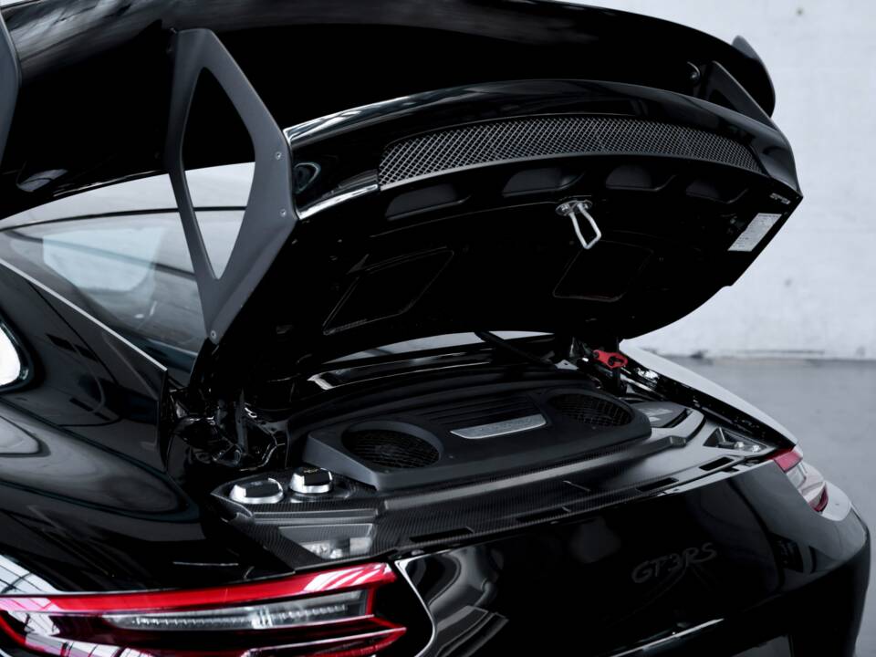 Afbeelding 50/50 van Porsche 911 GT3 RS (2019)