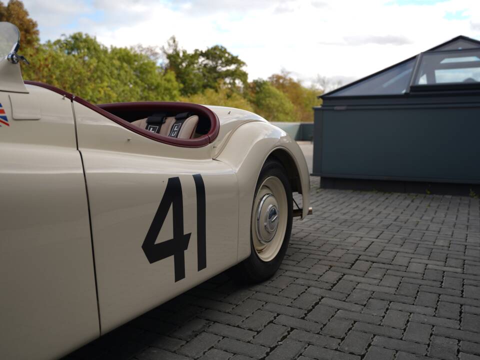 Image 50/50 of Jaguar XK 120 OTS (1950)
