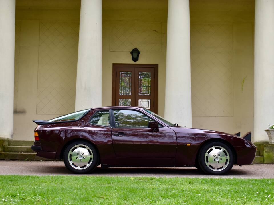 Bild 2/50 von Porsche 944 S2 (1991)