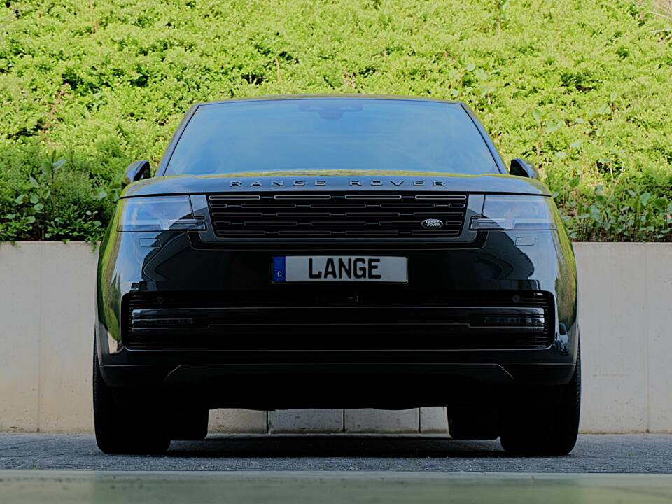Image 9/61 of Land Rover Range Rover D350 (2025)