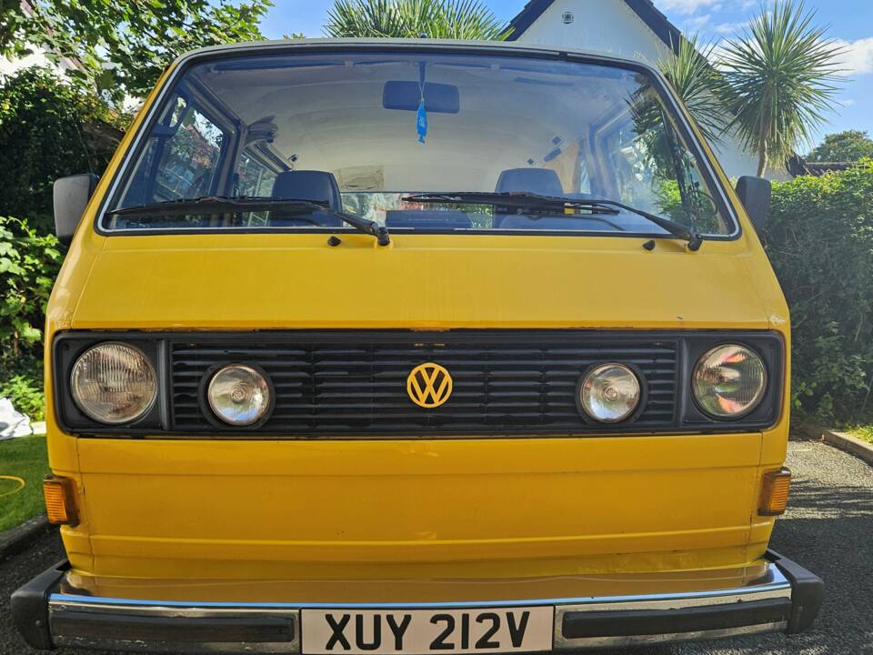 Imagen 2/16 de Volkswagen T25 1.6 TD (1984)