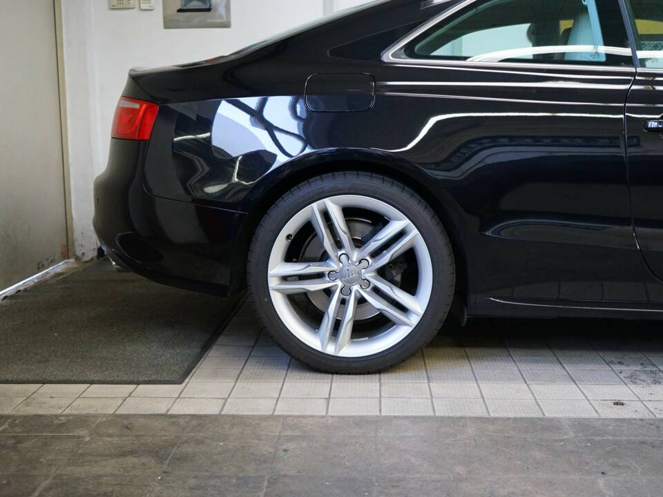 Image 33/37 de Audi S5 Coupé (2007)