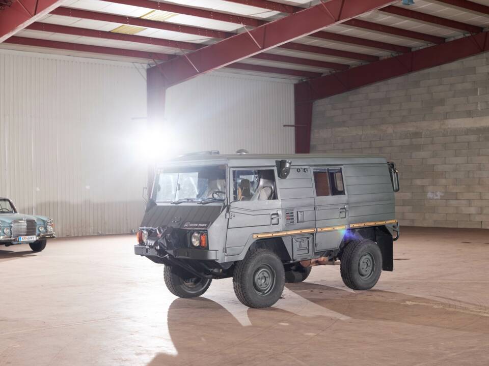 Image 16/68 of Steyr-Puch Pinzgauer 710 K (1973)