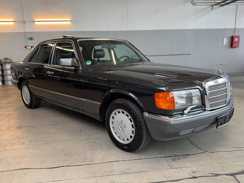 Bild 5/46 von Mercedes-Benz 300 SE (1990)