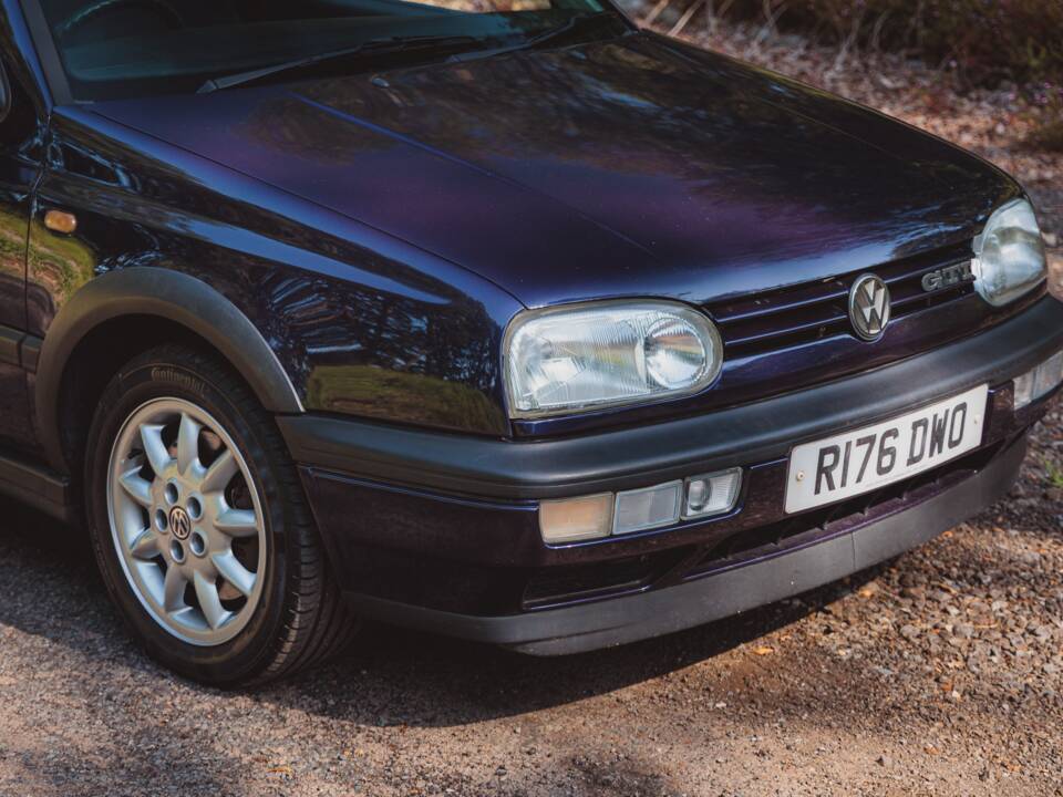 Image 11/39 of Volkswagen Golf IV 1.8T GTI (1998)
