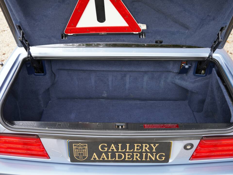 Image 12/50 de Mercedes-Benz 300 SL (1991)