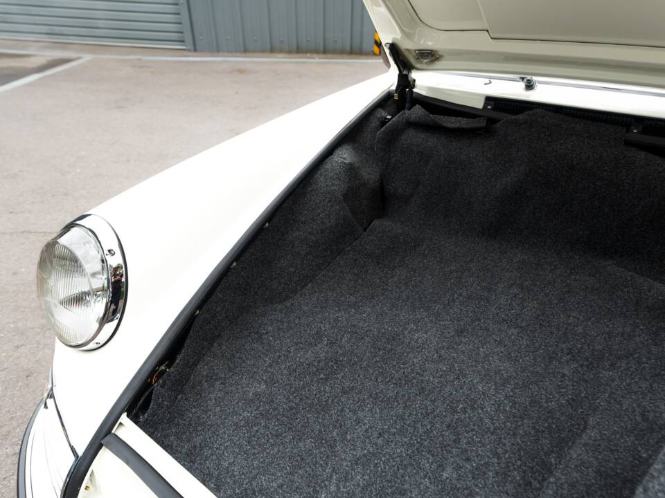 Bild 41/90 von Porsche 911 2.0 E (1969)