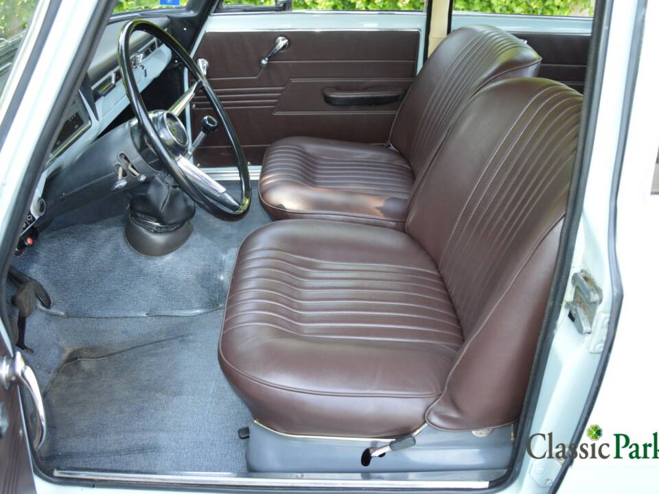 Image 9/50 de Alfa Romeo Giulia 1300 (1967)