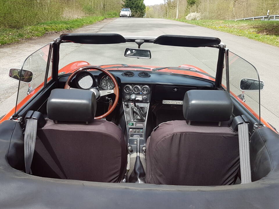 Immagine 7/11 di Alfa Romeo Spider Veloce 2000 (1980)