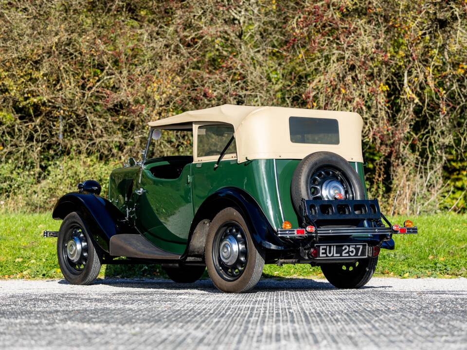 Image 3/50 of Morris Eight (1937)