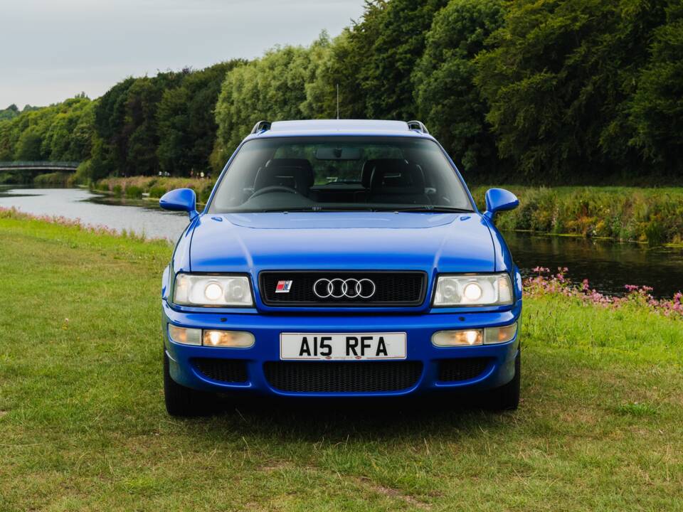 Image 6/45 of Audi RS2 Avant (1994)