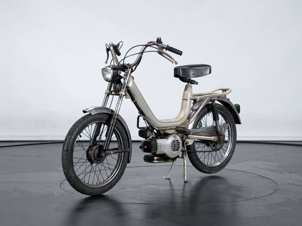 Image 2/50 of Oemmeci DUMMY (1978)