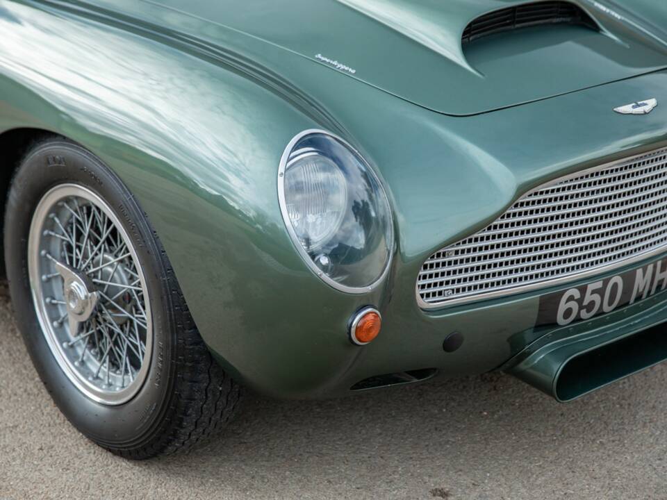 Image 26/48 de Aston Martin DB 4 GT (1961)