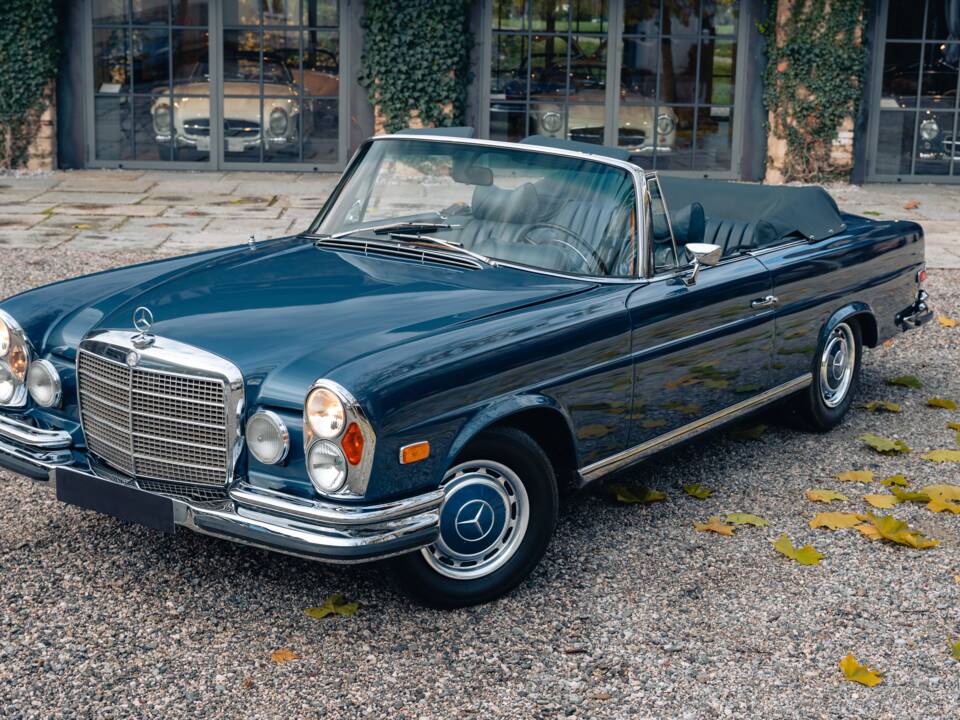Bild 3/16 von Mercedes-Benz 280 SE 3,5 (1971)