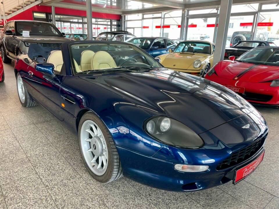 Immagine 8/20 di Aston Martin DB 7 Volante (1998)
