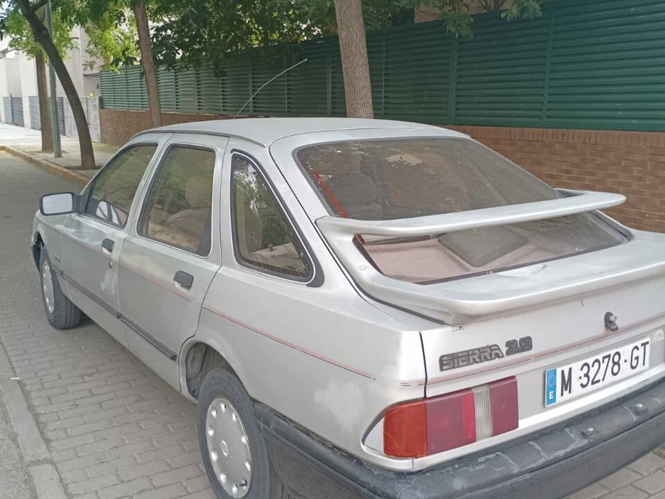 Image 2/5 of Ford Sierra 2.0 S (1985)