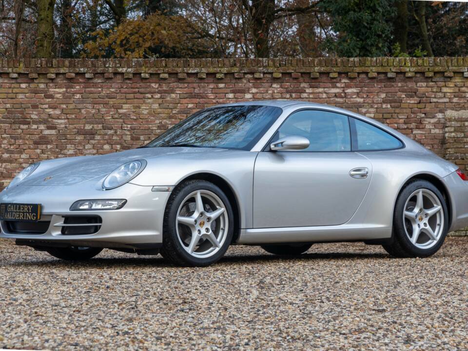 Image 25/50 of Porsche 911 Carrera (2007)