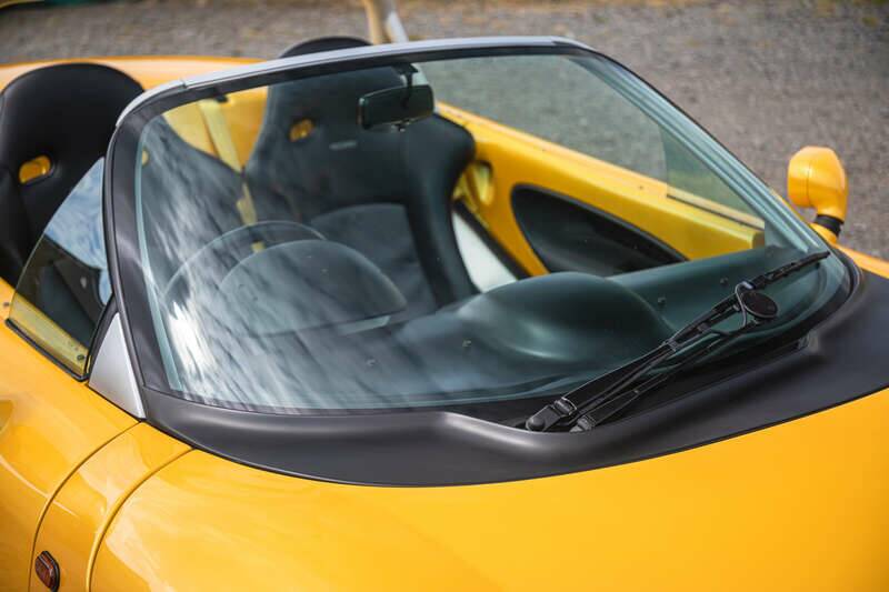 Image 33/34 of Renault Sport Spider (1998)