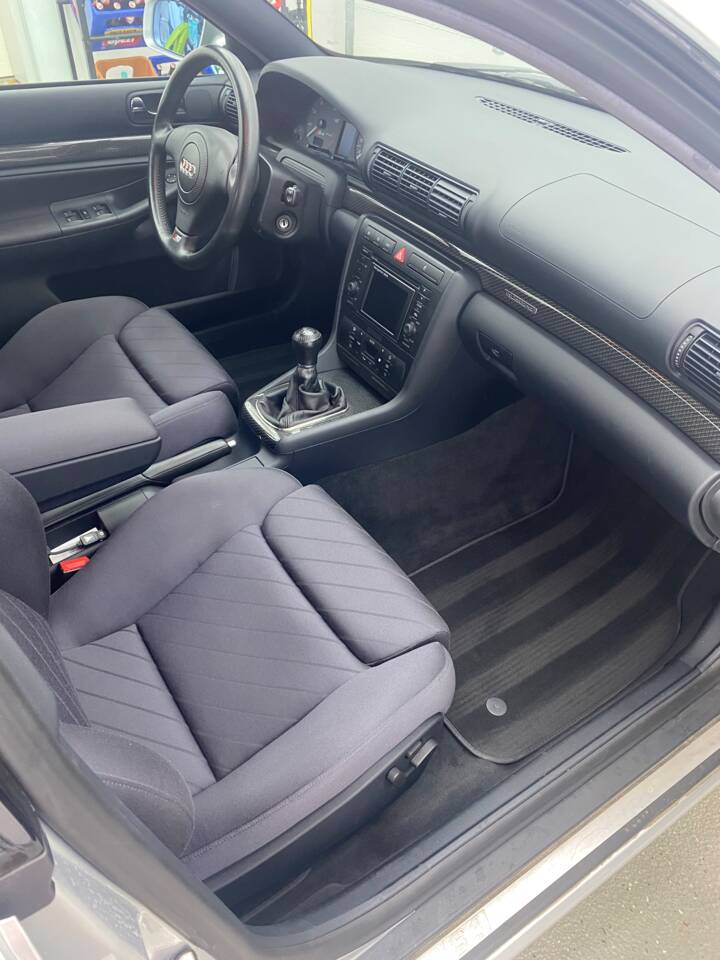 Image 35/50 of Audi S4 Avant (2001)
