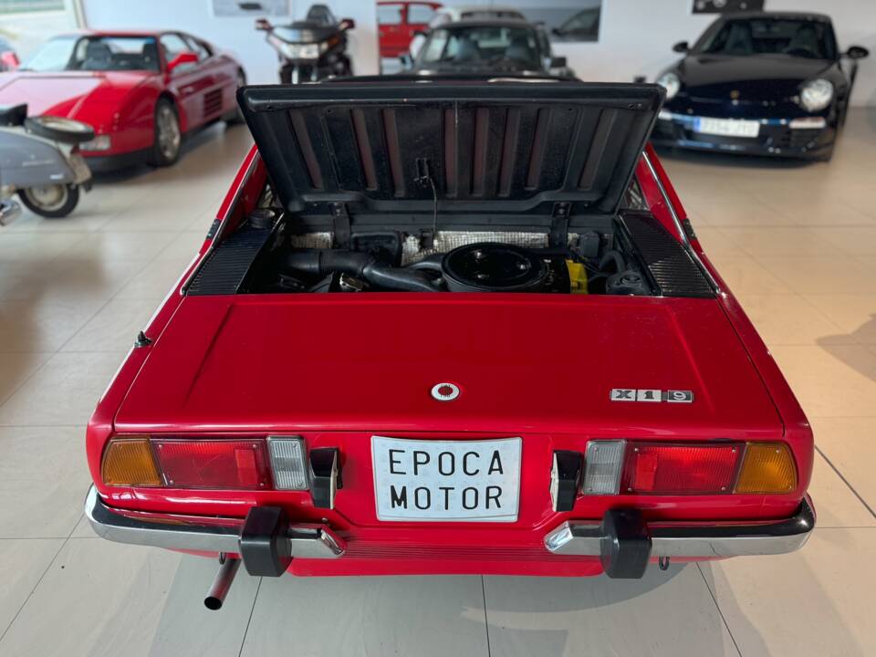 Image 16/28 of FIAT X 1&#x2F;9 (1990)