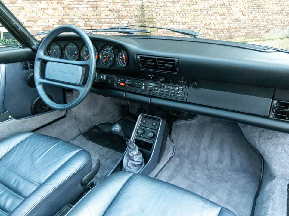 Immagine 47/50 di Porsche 911 Carrera 3.2 "25 years 911" (1988)