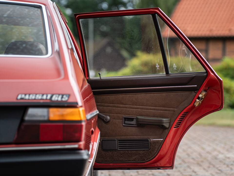 Image 39/75 of Volkswagen Passat 1.6 (1978)