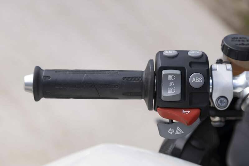 Image 43/47 of BMW HP2 Sport (2010)