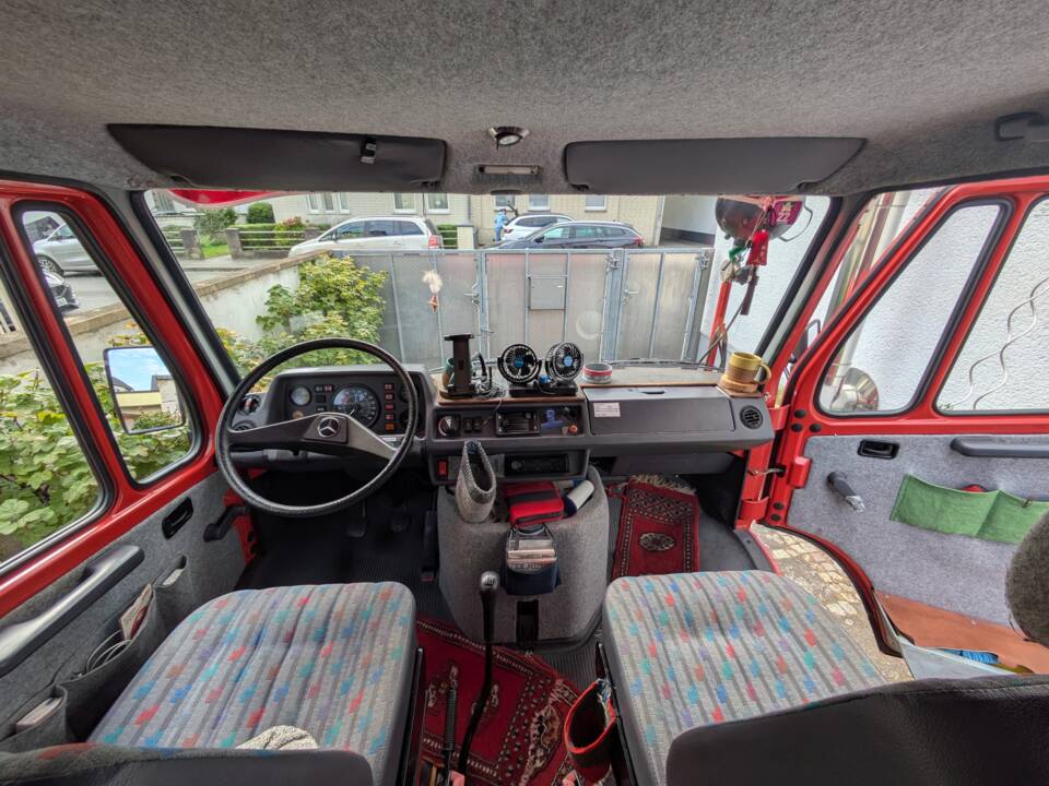 Immagine 6/29 di Mercedes-Benz T1 310 (1993)