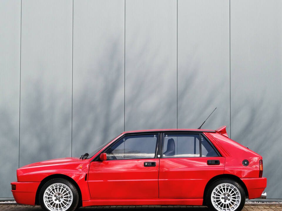 Afbeelding 32/58 van Lancia Delta HF Integrale Evoluzione I (1991)