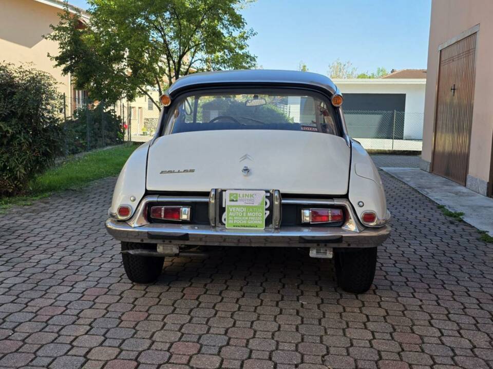 Bild 2/50 von Citroën DS 20 (1971)