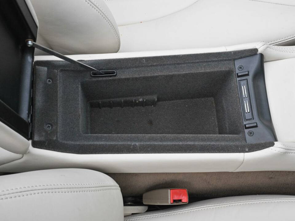 Afbeelding 47/50 van Jaguar XKR (1998)