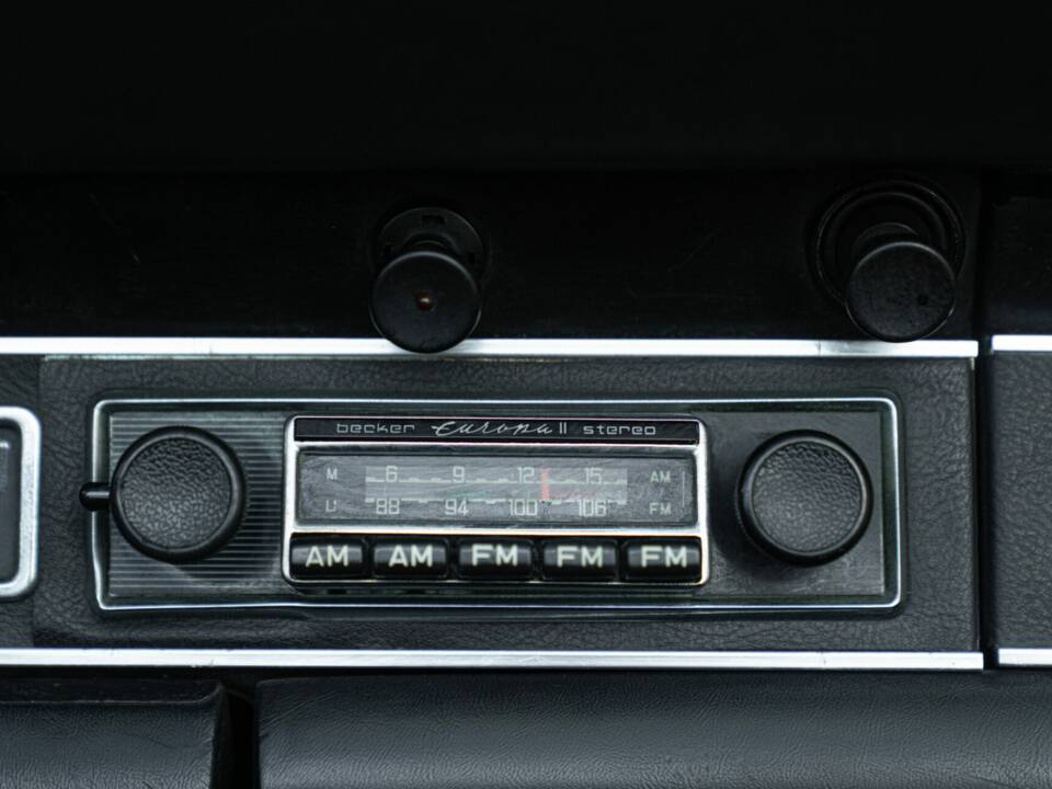Image 40/50 de Porsche 911 2.4 S (1973)