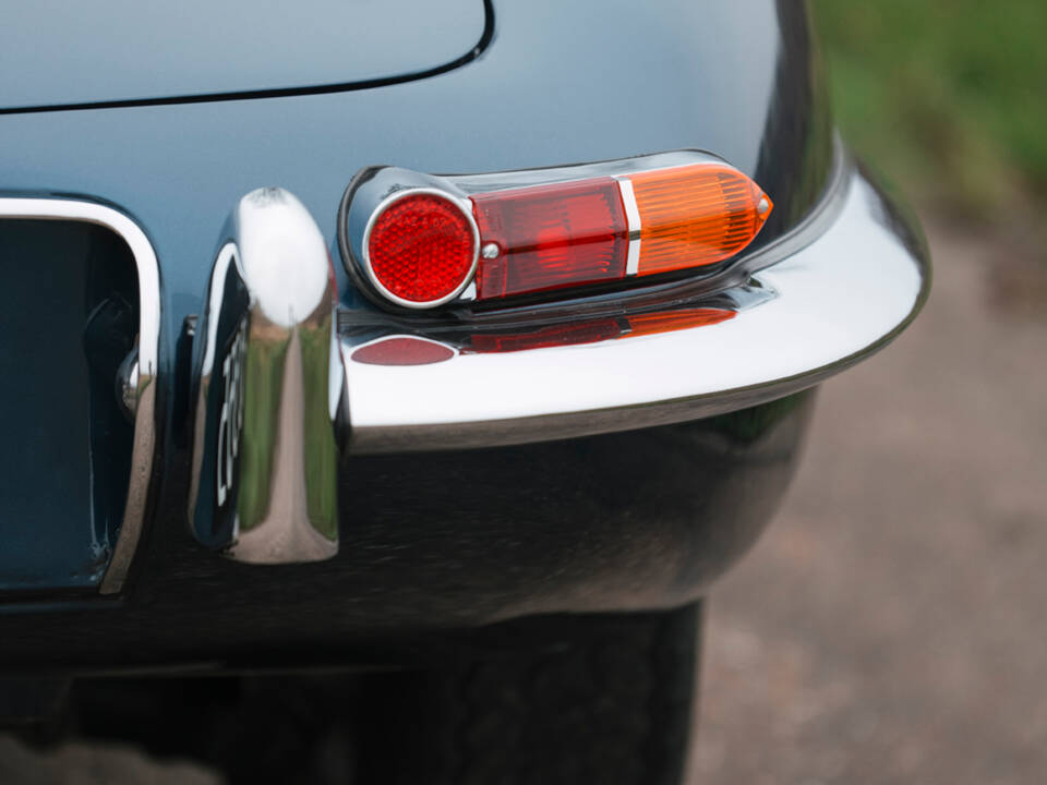Image 11/21 of Jaguar E-Type 3.8 Flat Floor (1961)