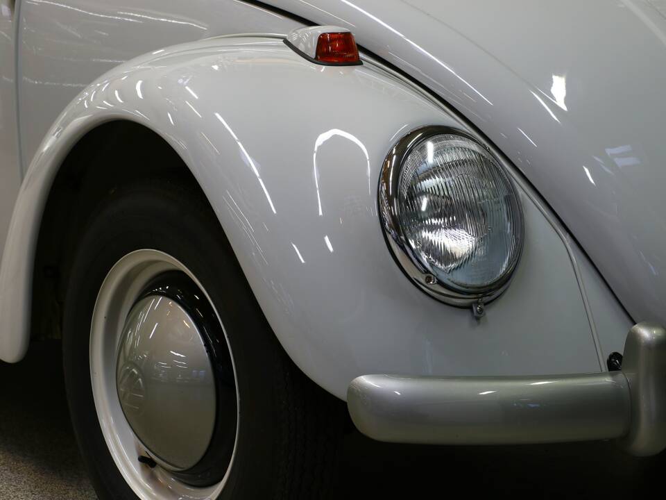 Image 26/39 of Volkswagen Escarabajo 1200 A (1965)