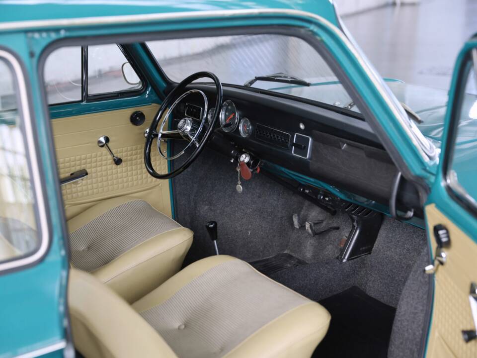 Bild 21/38 von NSU Prinz 4 L (1971)