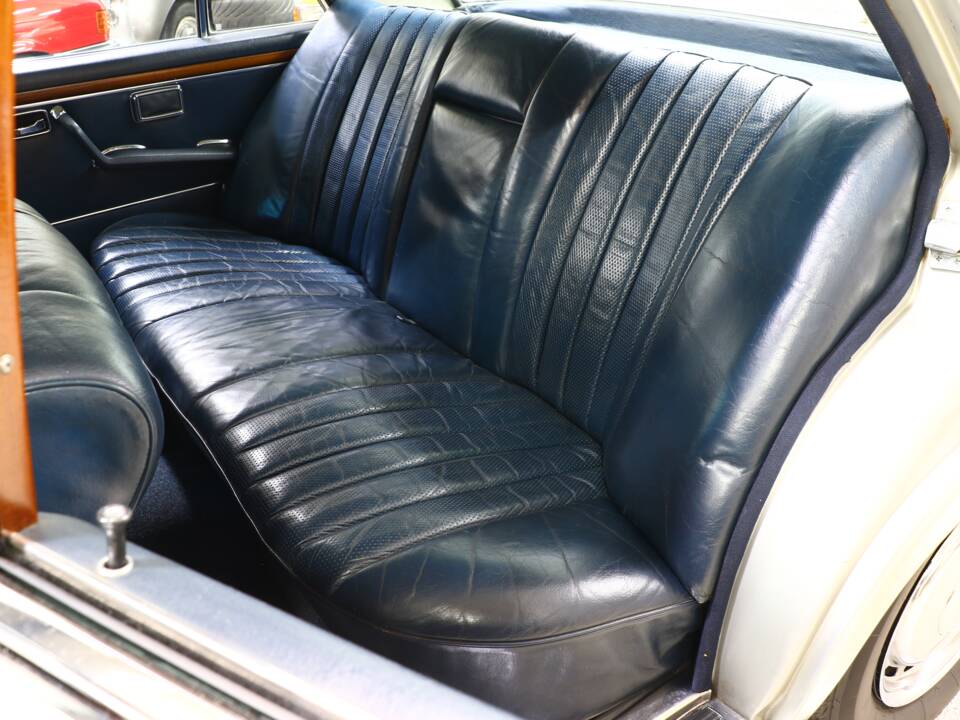 Imagen 24/38 de Mercedes-Benz 300 SEL 3.5 (1970)