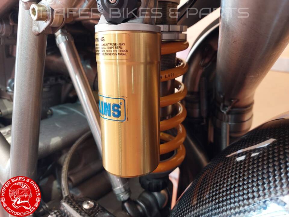 Immagine 31/34 di Ducati DUMMY (2003)