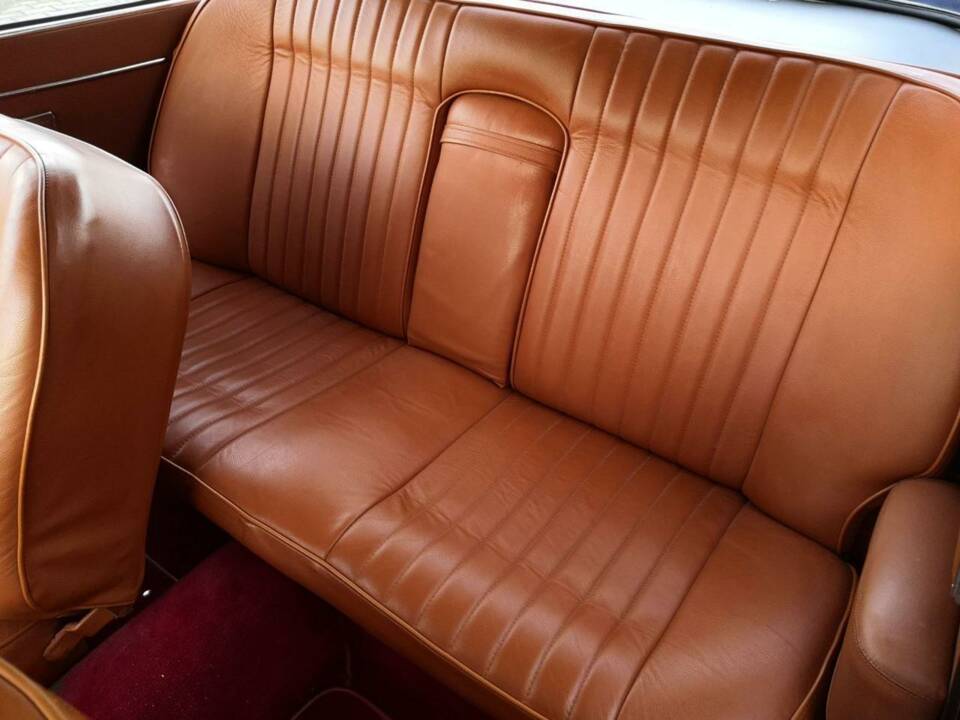 Image 18/29 of Alfa Romeo 2600 Sprint (1966)