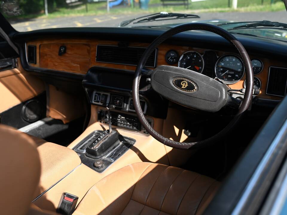 Bild 7/17 von Daimler Sovereign 4.2 (1977)