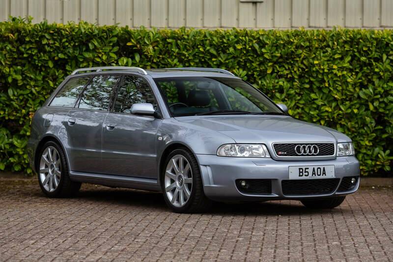 Bild 1/50 von Audi RS4 Avant (2001)